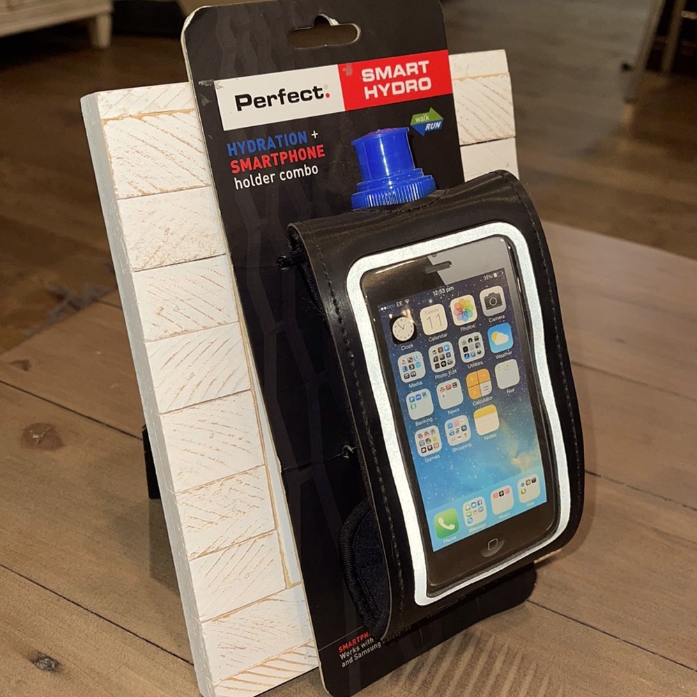 Perfect Smart Hydro Walk Run Phone Water Bottle Combo